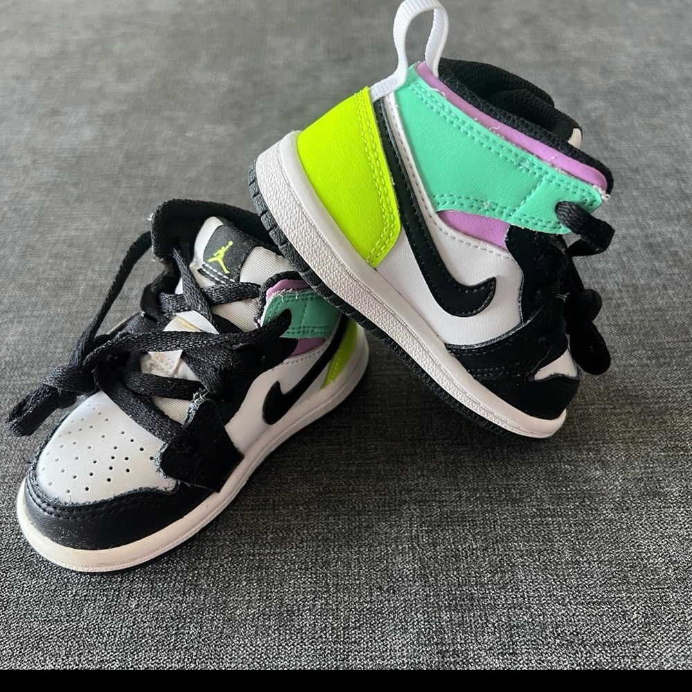 Nike Air Jordan Toddler Jordan 1 MID (TD) 640735 175 Pastel - size 5c